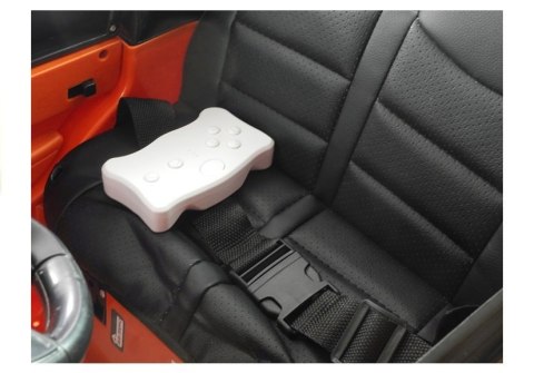 Auto na Akumulator HL1638 Dla Dzieci Światła LED MP3 Pilot Czerwony