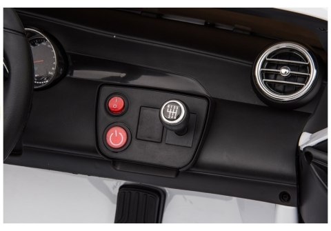 Auto na Akumulator Mercedes GLC 63S Dwuosobowy Światła LED MP3 Biały