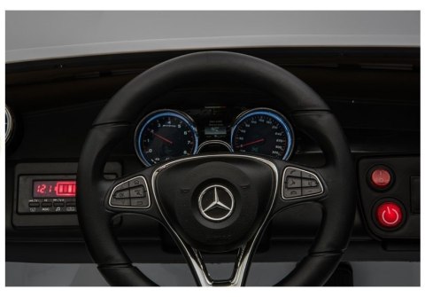Auto na Akumulator Mercedes GLC 63S Dwuosobowy Światła LED MP3 Biały