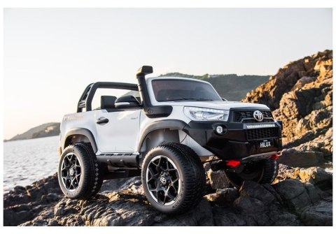 Auto na Akumulator Toyota Hilux Pilot Światła LED MP3 Czarny Lakierowany